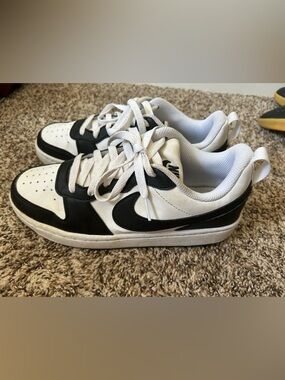 Nike Kids Black and White Sneakers